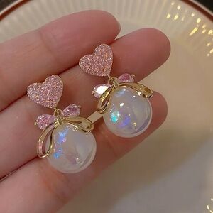Elegant Pink Heart and Pearl Earrings. A small paint chip on the back. 💖